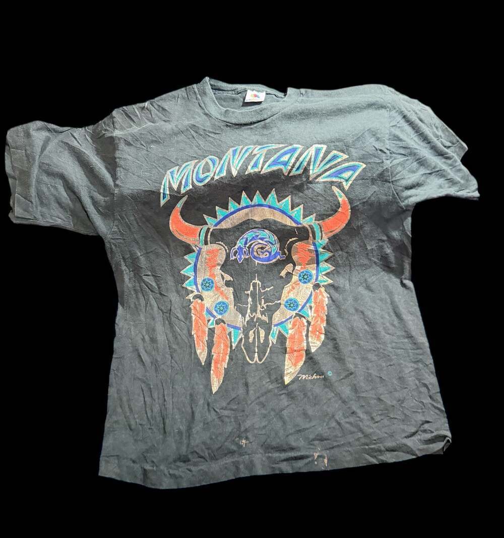 Vintage 1994 Easyriders Biker Tee Skull Feathers Southwest Graphic Hanes L USA